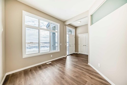 833 Marine Drive Se, Calgary, AB - Indoor Photo Showing Other Room