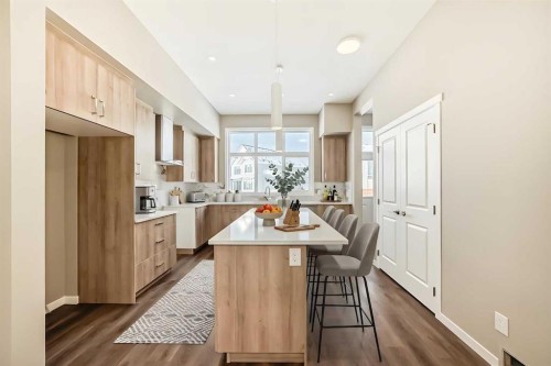 833 Marine Drive Se, Calgary, AB - Indoor Photo Showing Kitchen