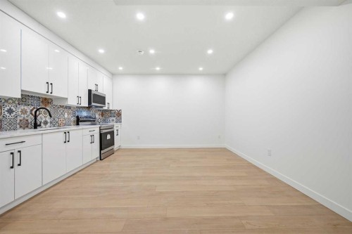 127 Walden Heights Se, Calgary, AB - Indoor Photo Showing Kitchen