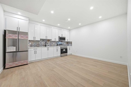 127 Walden Heights Se, Calgary, AB - Indoor Photo Showing Kitchen With Upgraded Kitchen