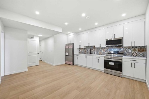 127 Walden Heights Se, Calgary, AB - Indoor Photo Showing Kitchen With Upgraded Kitchen