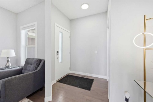 127 Walden Heights Se, Calgary, AB - Indoor Photo Showing Other Room