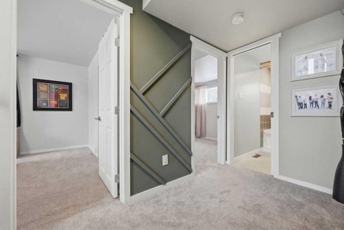 1015 Maplecroft Road Se, Calgary, AB - Indoor Photo Showing Other Room
