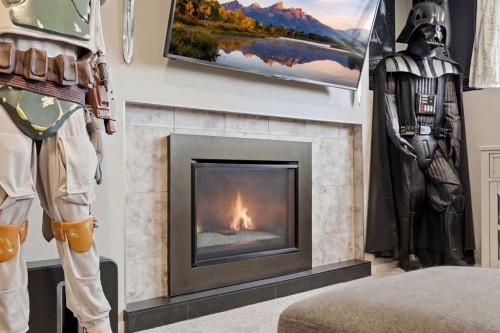 1015 Maplecroft Road Se, Calgary, AB - Indoor With Fireplace