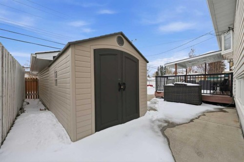 1015 Maplecroft Road Se, Calgary, AB - Outdoor With Exterior