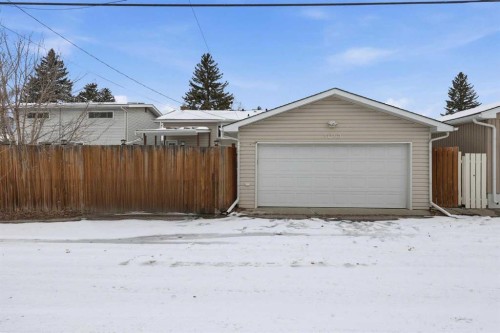 1015 Maplecroft Road Se, Calgary, AB - Outdoor