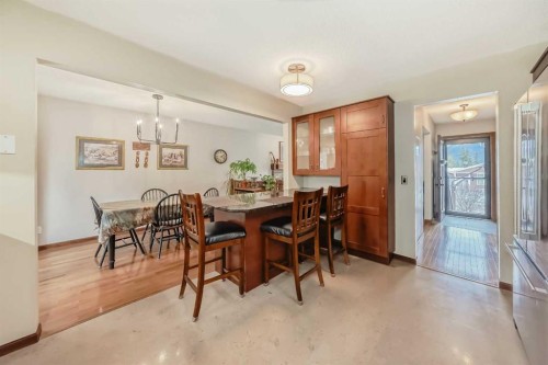 104 Kodiak Road, Canmore, AB - Indoor Photo Showing Dining Room