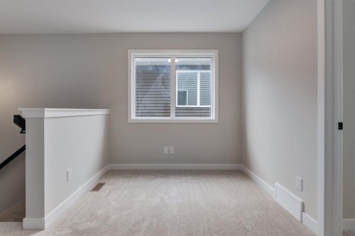 279 Sora Boulevard Se, Calgary, AB - Indoor Photo Showing Other Room