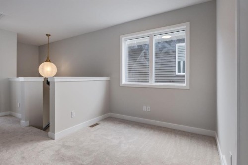 279 Sora Boulevard Se, Calgary, AB - Indoor Photo Showing Other Room