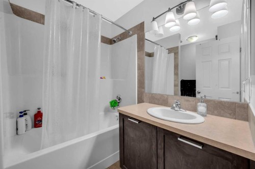 243 Evansborough Way Nw, Calgary, AB - Indoor Photo Showing Bathroom
