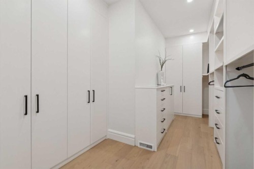 1740 6 Avenue Nw, Calgary, AB - Indoor Photo Showing Other Room