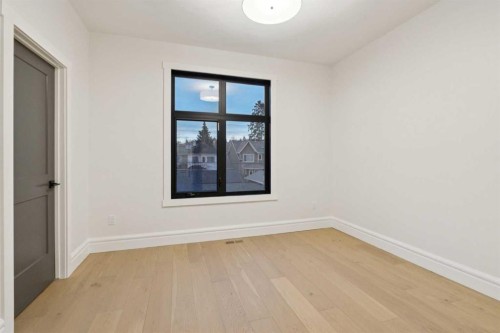 1740 6 Avenue Nw, Calgary, AB - Indoor Photo Showing Other Room