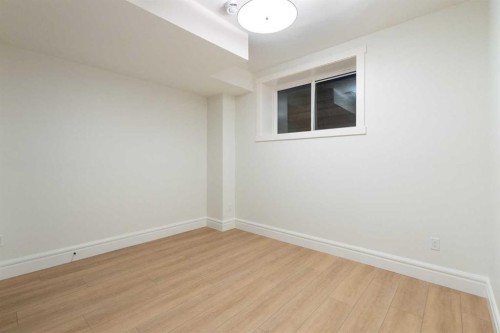 1740 6 Avenue Nw, Calgary, AB - Indoor Photo Showing Other Room