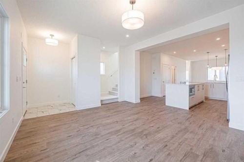 129 Dawson Wharf View, Chestermere, AB - Indoor Photo Showing Kitchen