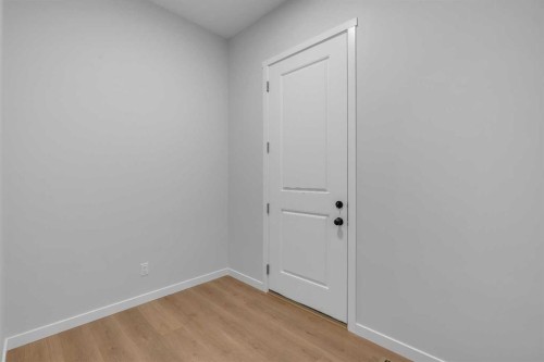 63 Bartlett Crescent Se, Calgary, AB - Indoor Photo Showing Other Room