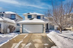 131 Hawkmount Green NW Calgary, AB T3G 3T8