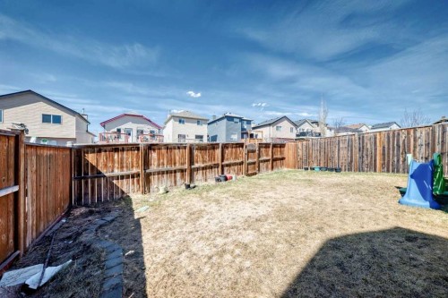 151 Covepark Green Ne, Calgary, AB - Outdoor