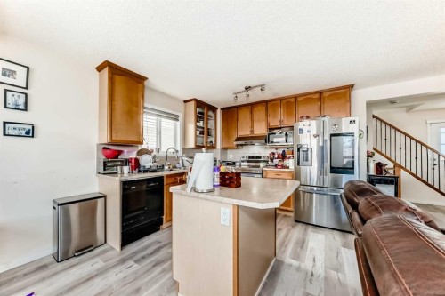 151 Covepark Green Ne, Calgary, AB - Indoor Photo Showing Kitchen
