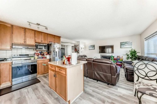 151 Covepark Green Ne, Calgary, AB - Indoor Photo Showing Kitchen