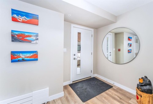 103-810 7Th Street, Canmore, AB - Indoor Photo Showing Other Room