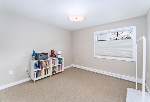 103-810 7Th Street, Canmore, AB - Indoor Photo Showing Other Room