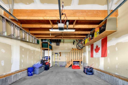 253 Auburn Meadows Boulevard Se, Calgary, AB - Indoor Photo Showing Garage