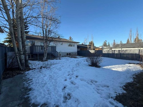 7032 78 Street Nw, Calgary, AB - Outdoor