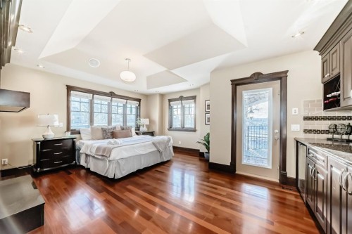 1840 Westmount Boulevard Nw, Calgary, AB - Indoor