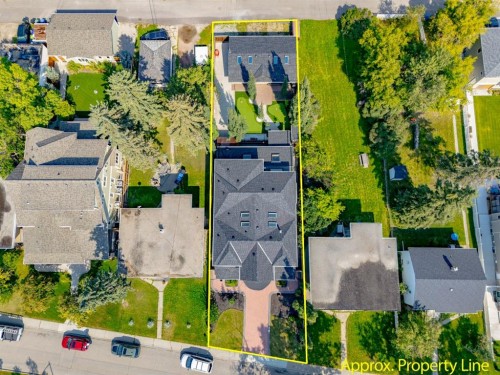 1840 Westmount Boulevard Nw, Calgary, AB - Outdoor With View