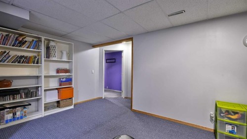 280 Riverwood Circle Se, Calgary, AB - Indoor Photo Showing Other Room