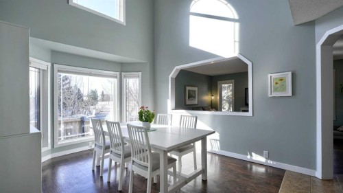 280 Riverwood Circle Se, Calgary, AB - Indoor Photo Showing Dining Room