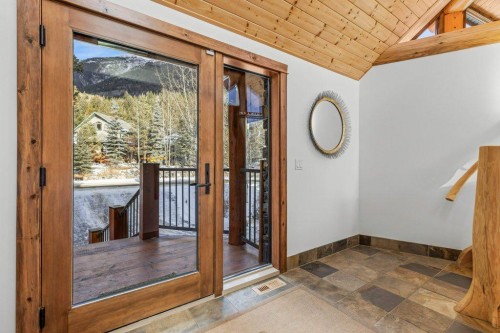 521 Silvertip Road, Canmore, AB - Indoor Photo Showing Other Room