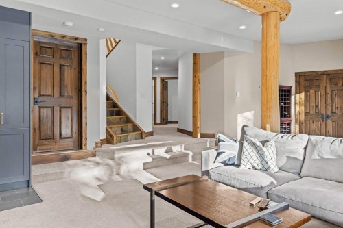 521 Silvertip Road, Canmore, AB - Indoor Photo Showing Living Room