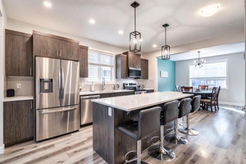 429 South Point Glen SW Airdrie, AB T4B 4L1