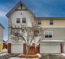 22 Prestwick Acres Lane SE Calgary, AB T2Z 3Y1