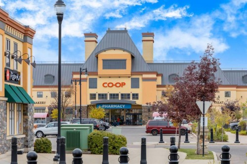 306-131 Quarry Way Se, Calgary, AB - Outdoor