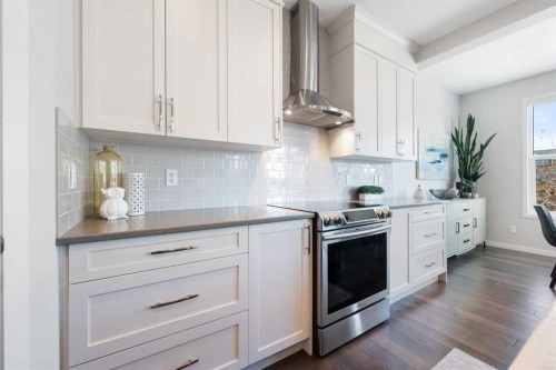 92 Brightoncrest Point Se, Calgary, AB - Indoor Photo Showing Kitchen