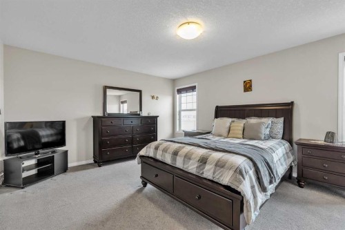 87 Panton Landing Nw, Calgary, AB - Indoor Photo Showing Bedroom