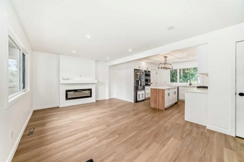 264 99 Avenue Se, Calgary, AB - Indoor With Fireplace