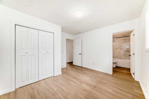 264 99 Avenue Se, Calgary, AB - Indoor Photo Showing Other Room