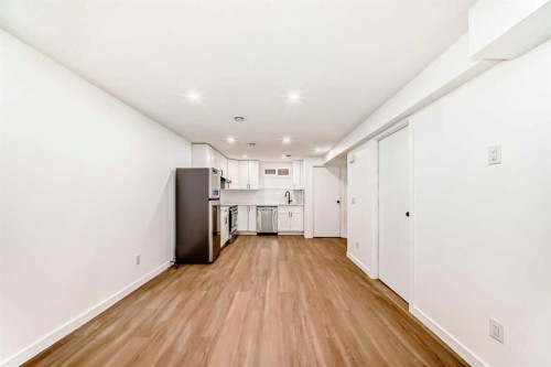 264 99 Avenue Se, Calgary, AB - Indoor