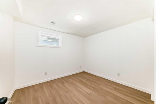 264 99 Avenue Se, Calgary, AB - Indoor Photo Showing Other Room