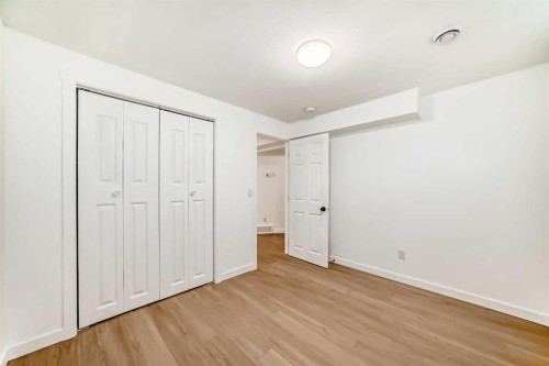 264 99 Avenue Se, Calgary, AB - Indoor Photo Showing Other Room