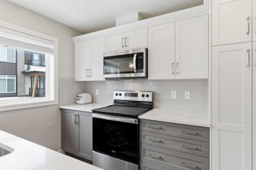 580 Savanna Boulevard Ne, Calgary, AB - Indoor Photo Showing Kitchen