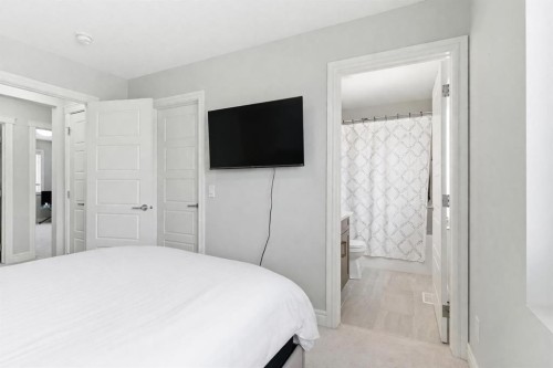580 Savanna Boulevard Ne, Calgary, AB - Indoor Photo Showing Bedroom