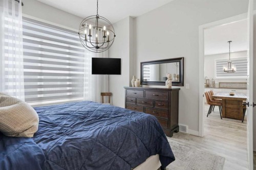 111 Crestridge View Sw, Calgary, AB - Indoor Photo Showing Bedroom