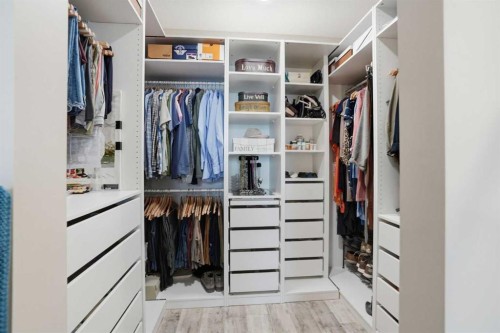 111 Crestridge View Sw, Calgary, AB - Indoor With Storage