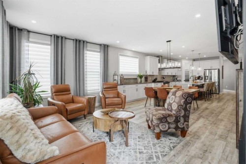 111 Crestridge View Sw, Calgary, AB - Indoor Photo Showing Living Room