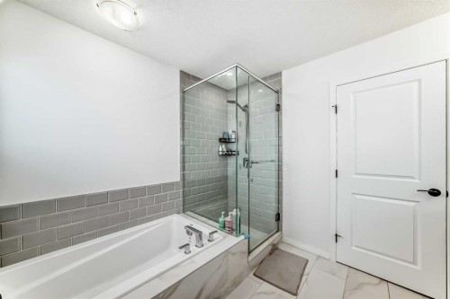 372 Carrington Way Nw, Calgary, AB - Indoor Photo Showing Bathroom