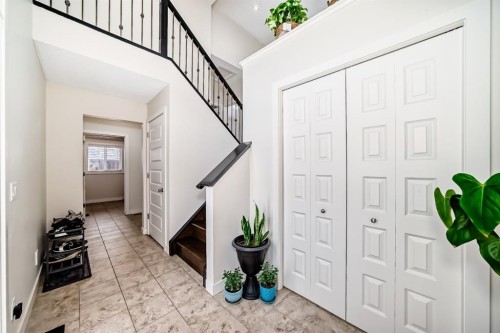 612 Montgomery Close Se, High River, AB - Indoor Photo Showing Other Room